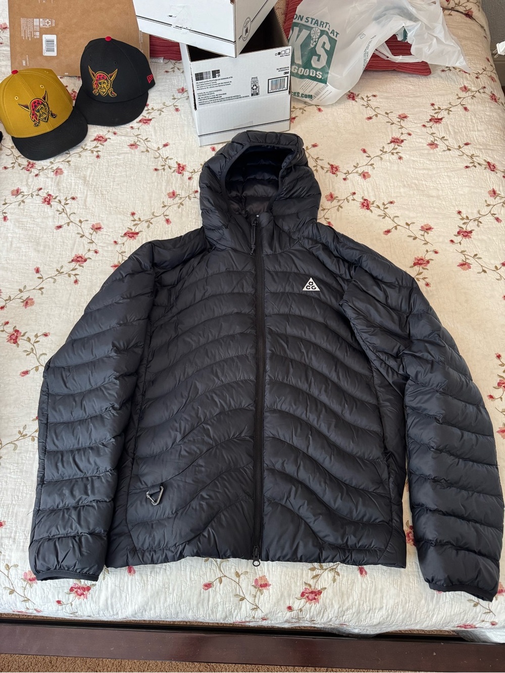 Nike ACG lava flow jacket men’s medium